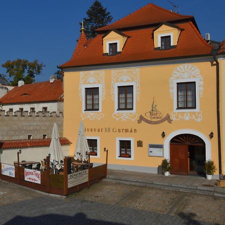 古曼酒店 Horšovský Týn 外观 照片