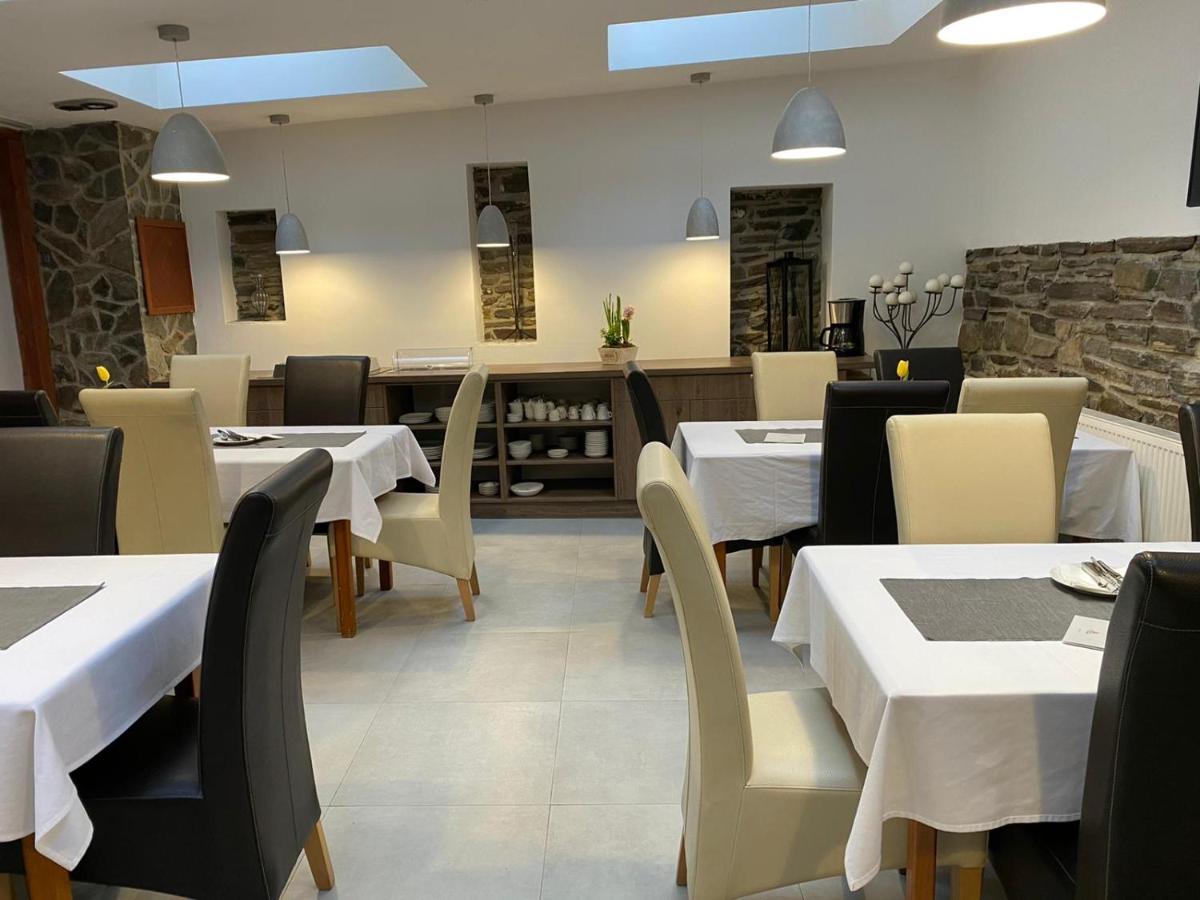 古曼酒店 Horšovský Týn 外观 照片